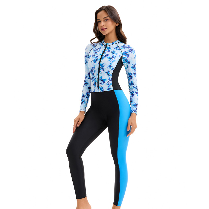 ملابس سباحة نسائية جديدة بأكما - مراجعة Rash Guard وسعره