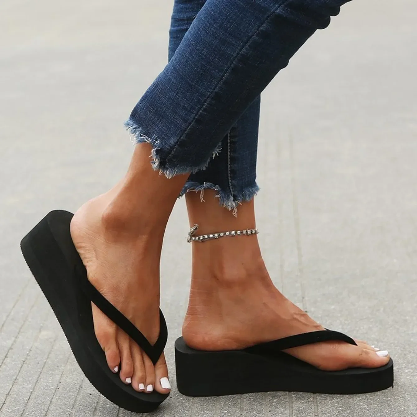 شباشب صيفية نسائية، صنادل ويدج - مراجعة Water Shoes وسعره